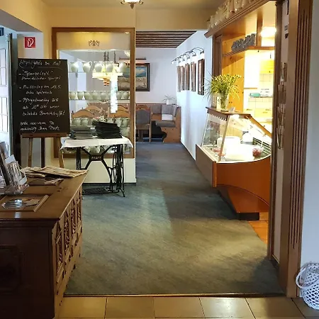 Kuenstlerhaus Lenz Couette-café
